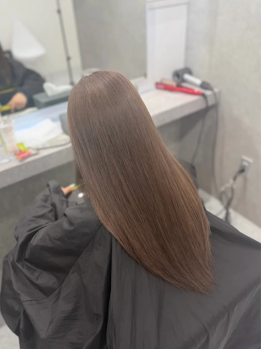 ロング カラー ベージュカラー 透明感カラー ヘアカラー ハイトーン🪼派手髪 mahoのヘアスタイル