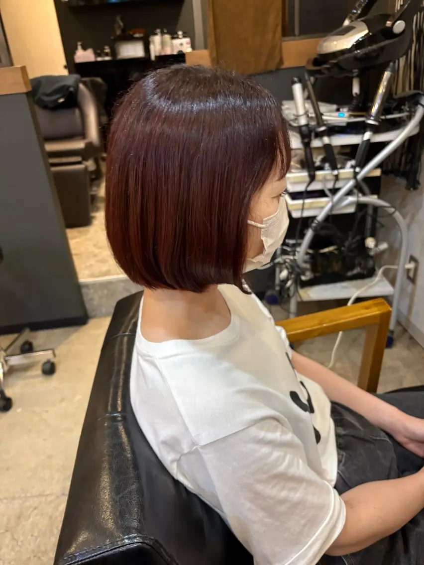 ミディアム カット ヘアカラー 小堀 いぶきのヘアスタイル