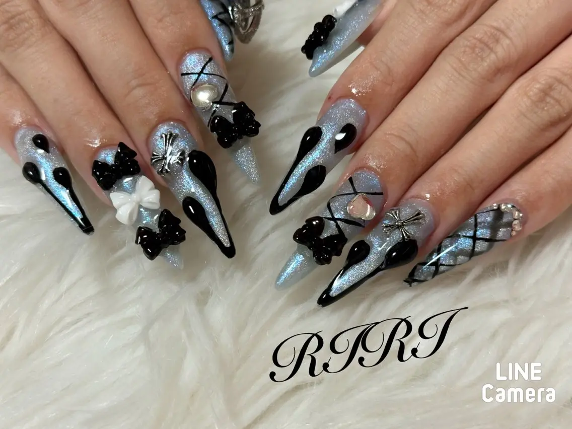 ネイル ブルー ジェルネイル ロングネイル スカルプネイル シンプルネイル ハンドネイル riri オーナーのネイルデザイン