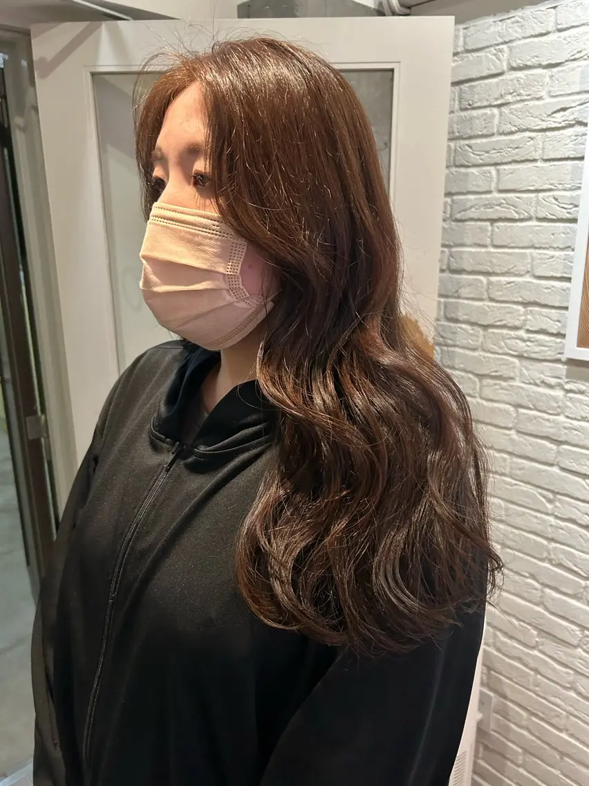 ロング カラー ブラウンカラー ショコラブラウン トリートメント 透明感似合わせカラー 🍀あかり🍀のヘアスタイル