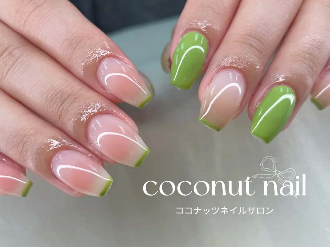 ネイル べっ甲ネイル フレンチネイル キラキラネイル マグネットネイル 大理石ネイル(マーブル) ハンドネイル 神田 ココナッツのネイルデザイン