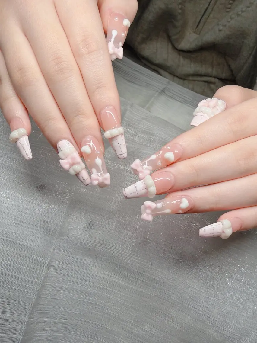 ネイル ハンドネイル Lee Nailsのネイルデザイン
