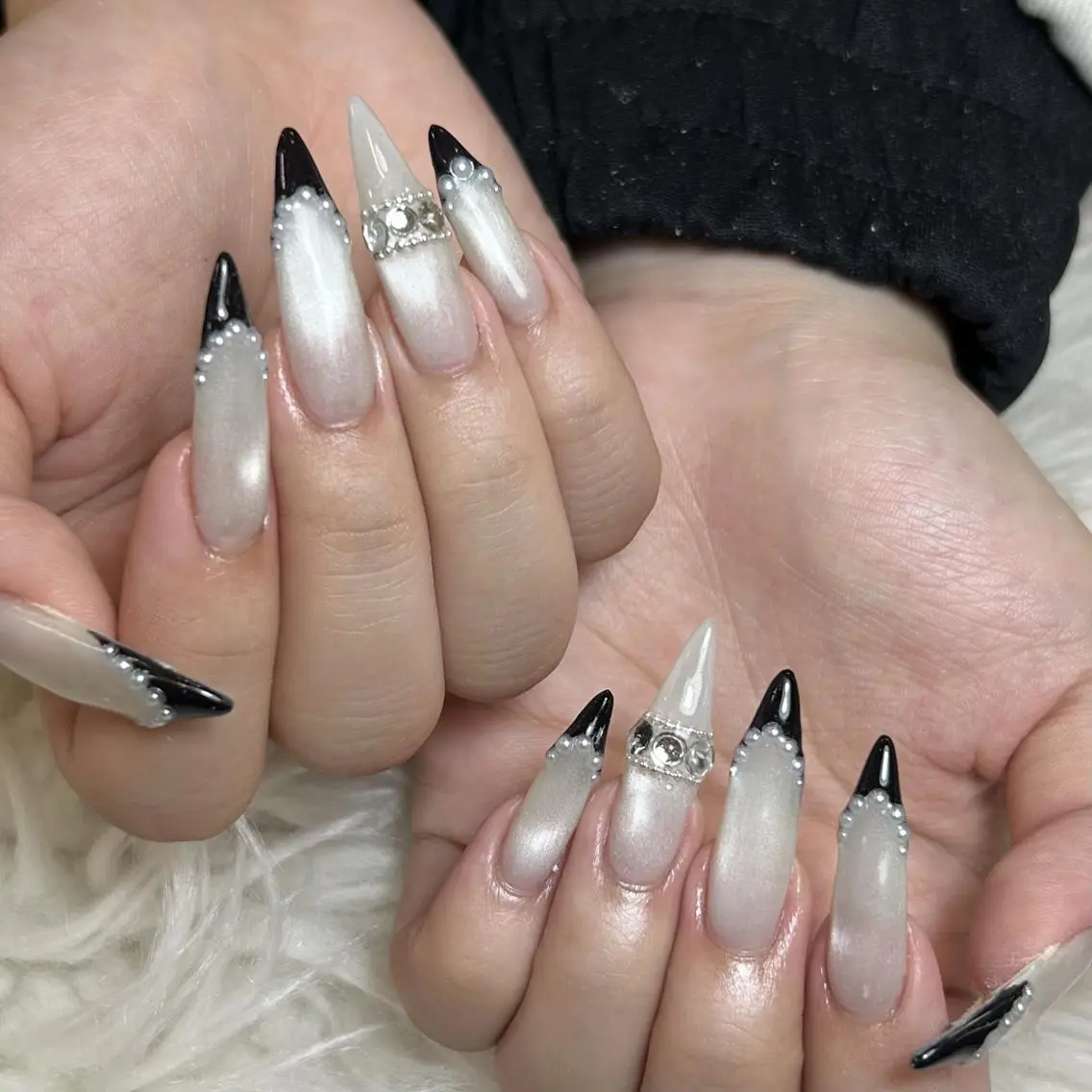 ネイル Azusa🩵 ネイル💅🏻南森町のネイルデザイン
