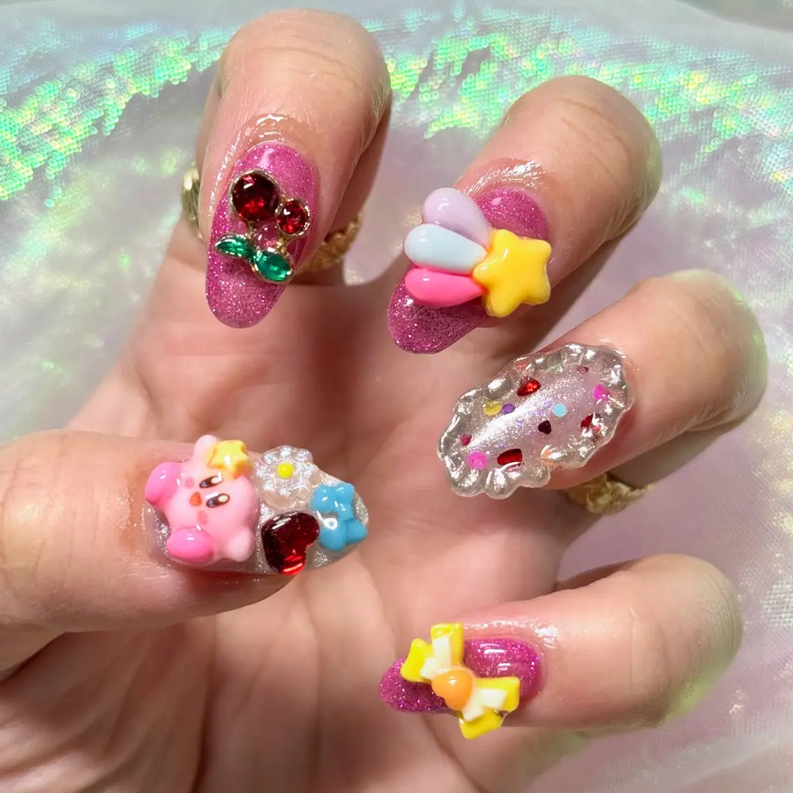 ネイル ハート キラキラネイル マグネットネイル ピンク ぷっくりネイル ハンドネイル 【OKIKA】 らん🦖🌈🧡のマツエク・マツパデザイン