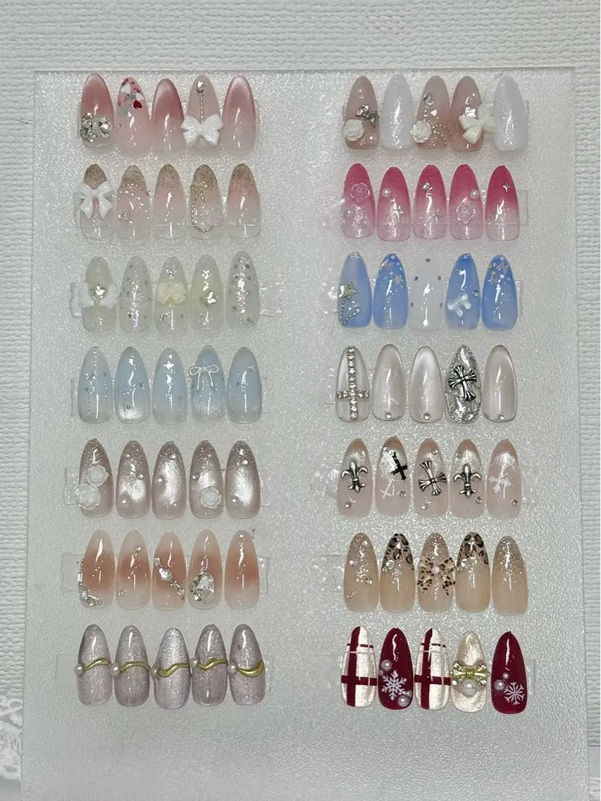 ネイル ハンドネイル 🎀 NaNa_nailのネイルデザイン