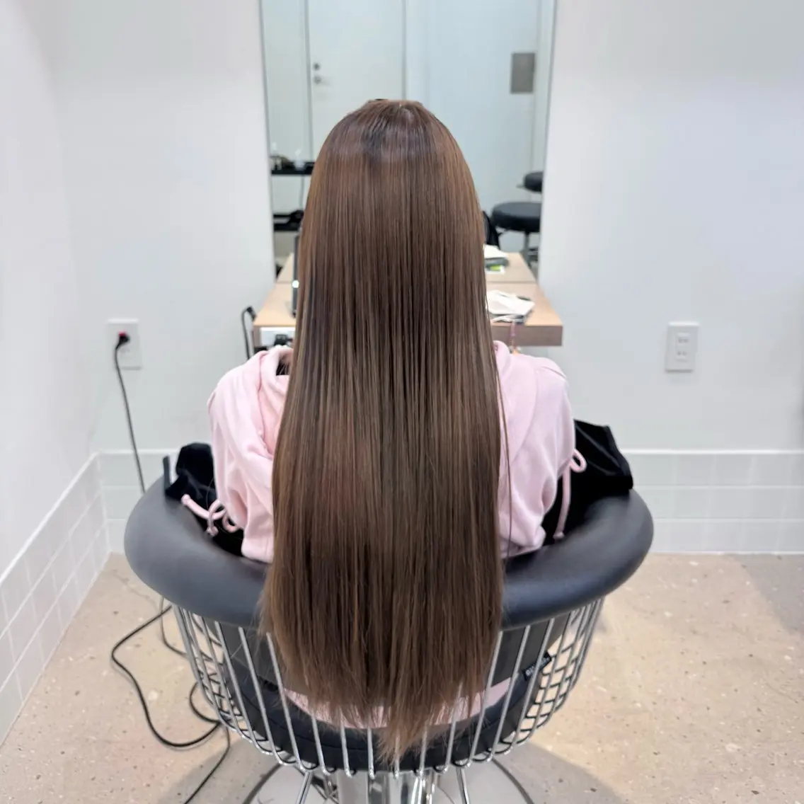 ロング カラー ベージュカラー オリーブベージュ ヘアカラー トリートメント 内田 愛莉のヘアスタイル