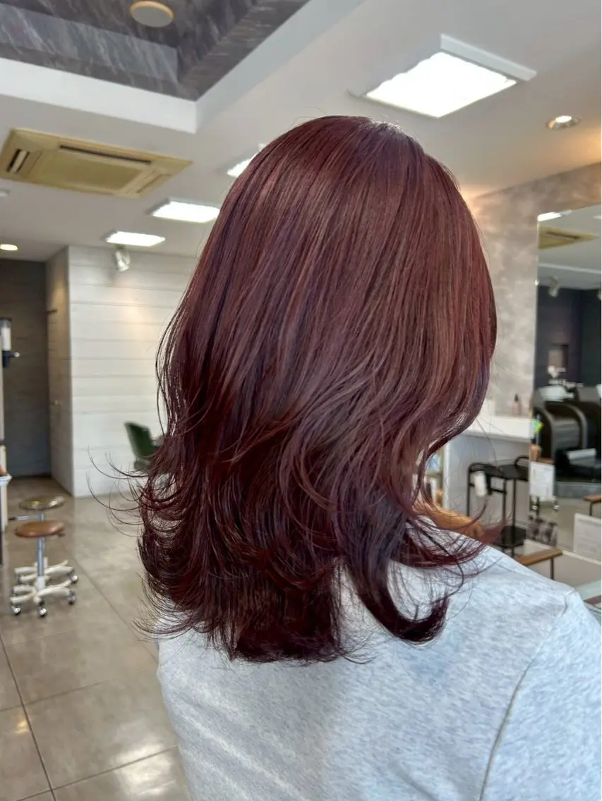 ミディアム カラー ヘアカラー 西岡 英菜のヘアスタイル