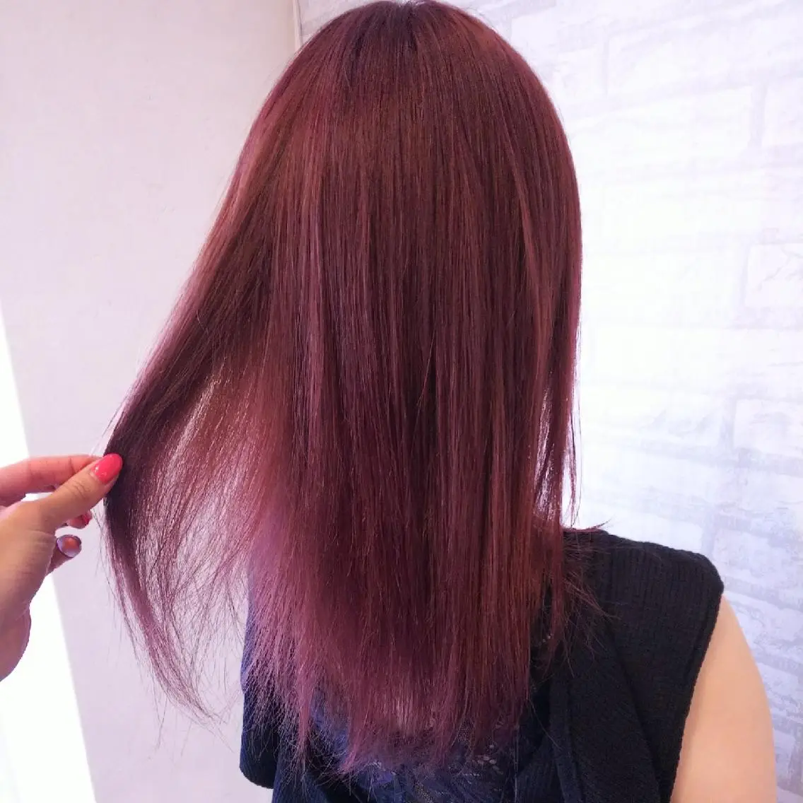 セミロング カラー ピンクカラー RU RIのヘアスタイル