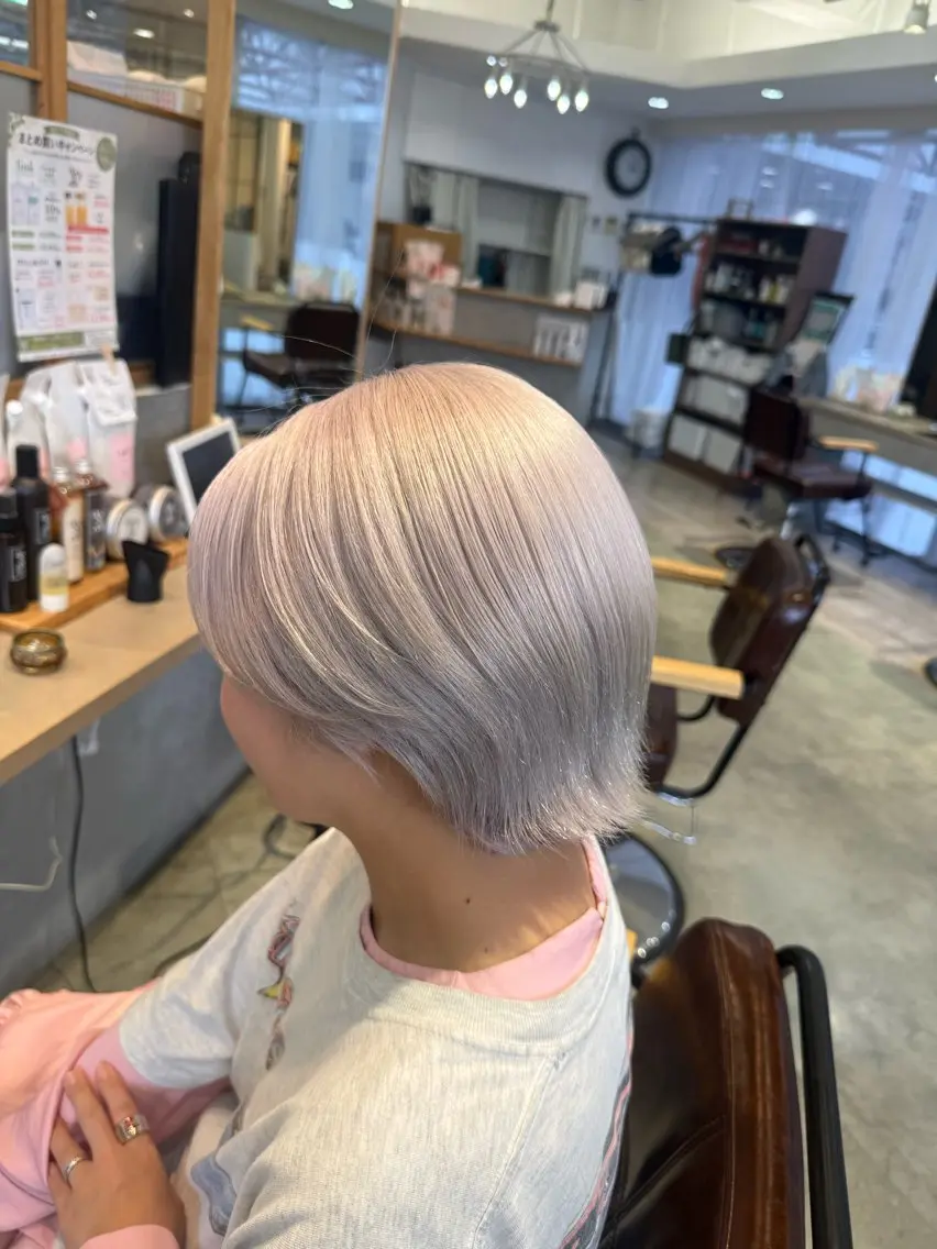 カラー ヘアカラー 高山 穂香のヘアスタイル