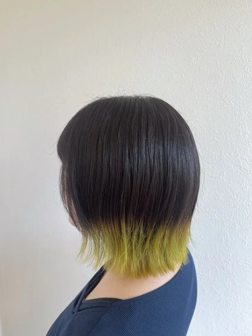ミディアム イエローカラー ヘアカラー 小川  愛のヘアスタイル