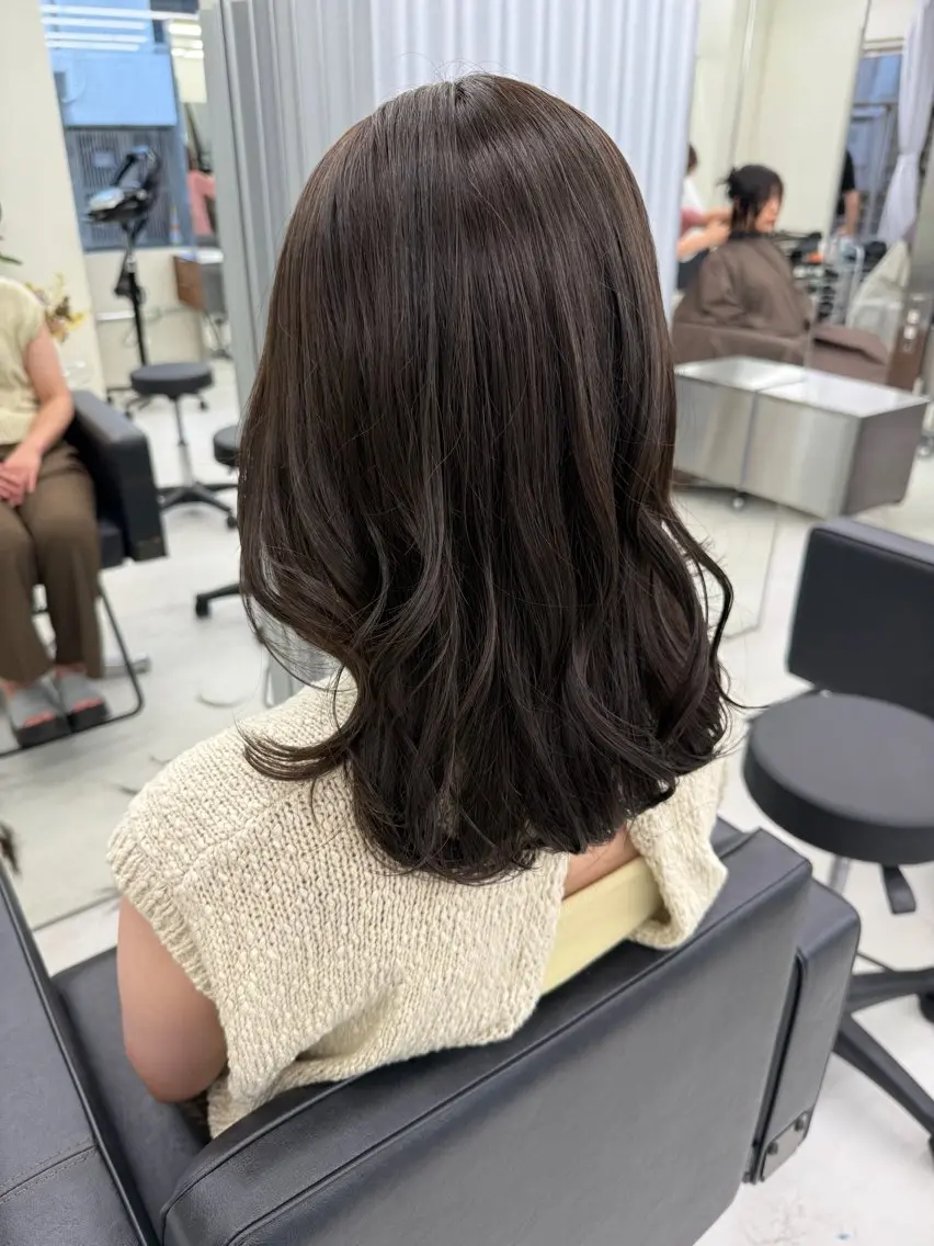 ミディアム カラー カット ヘアカラー トリートメント 表参道🌿赤み消し カラー/チナツのヘアスタイル