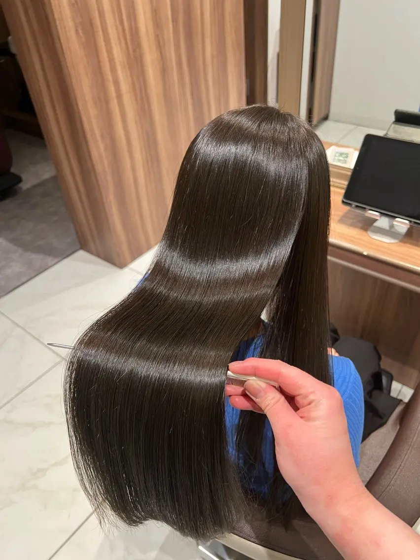 【🌀うねり広がり撃退💥】カット➕縮毛矯正➕1stepトリートメント✨うねりの無い綺麗な髪へ💕の写真