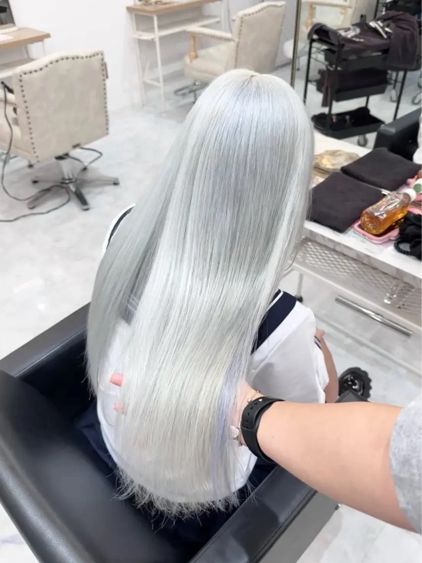 ロング エクステ ヘアカラー トリートメント 🤍ムラ修正ブリーチ 🤍原宿/YUUのヘアスタイル