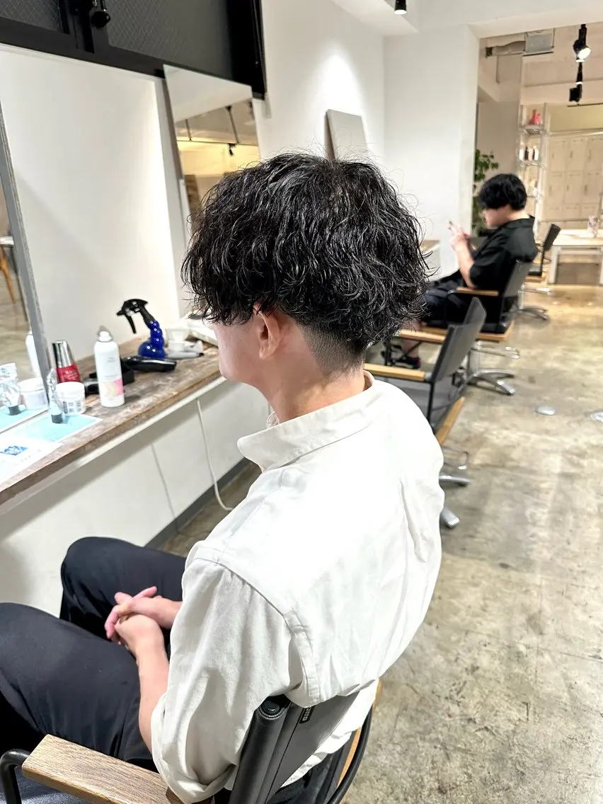 メンズ マッシュ メンズパーマ メンズツイストパーマ 波巻きパーマ ツイストパーマ 骨格補正施術/メンズ 専門美容師/YUYAのヘアスタイル