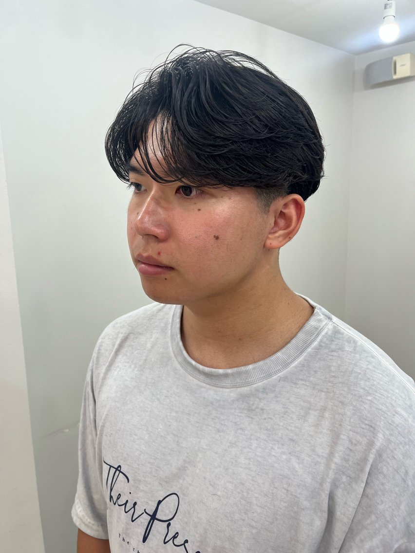 ショート パーマ メンズ メンズパーマ カット 網谷 萌夏のヘアスタイル