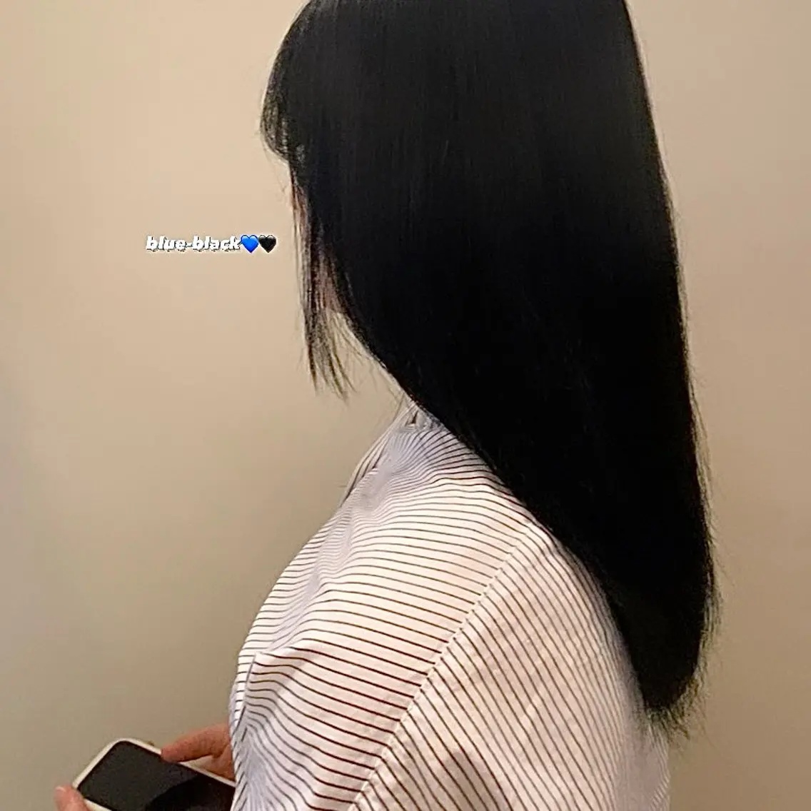 カラー 黒髪 ブルーカラー ブルーブラック 透明感カラー カット ヘアカラー トリートメント 若原 茉莉のヘアスタイル