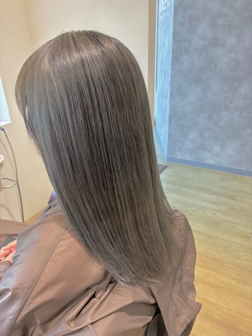 カラー ブリーチ オレンジ シルバー ヘアカラー T つぐみのヘアスタイル