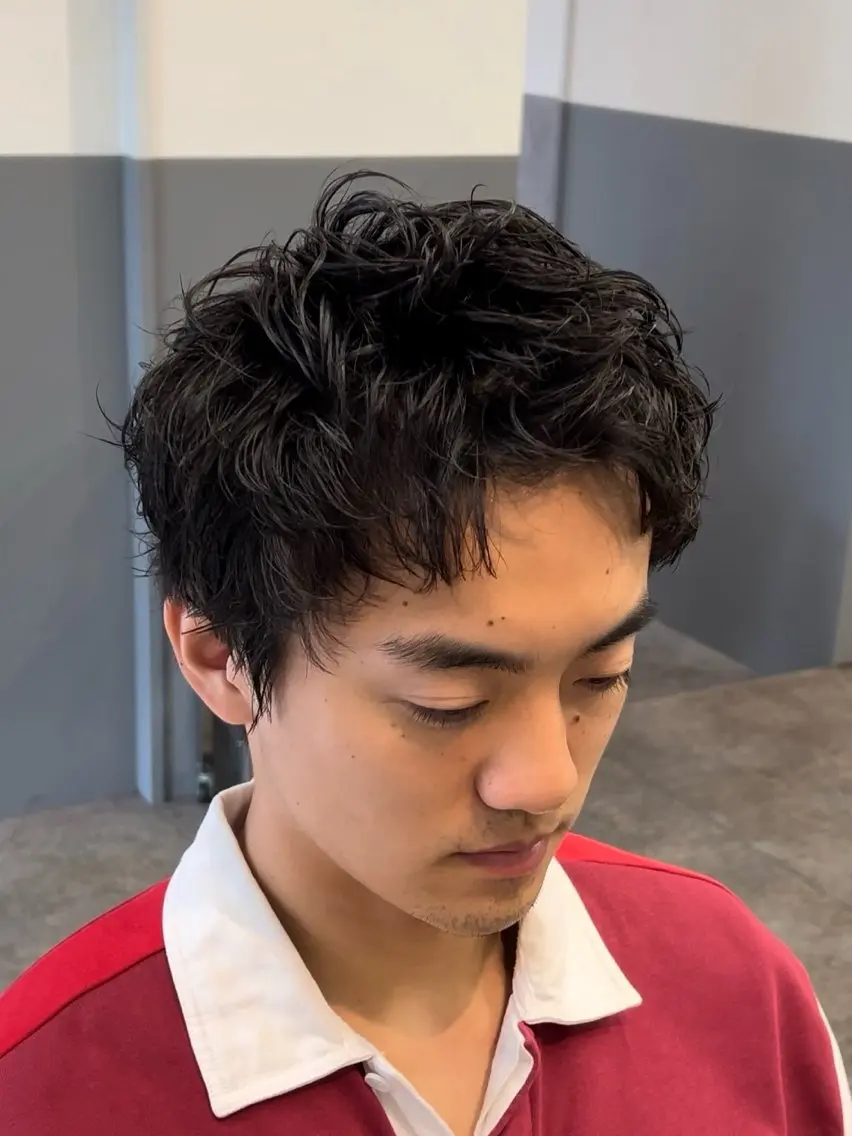 ミディアム パーマ メンズ ミディアムパーマ メンズパーマ 阪田 集/メンズヘアのヘアスタイル