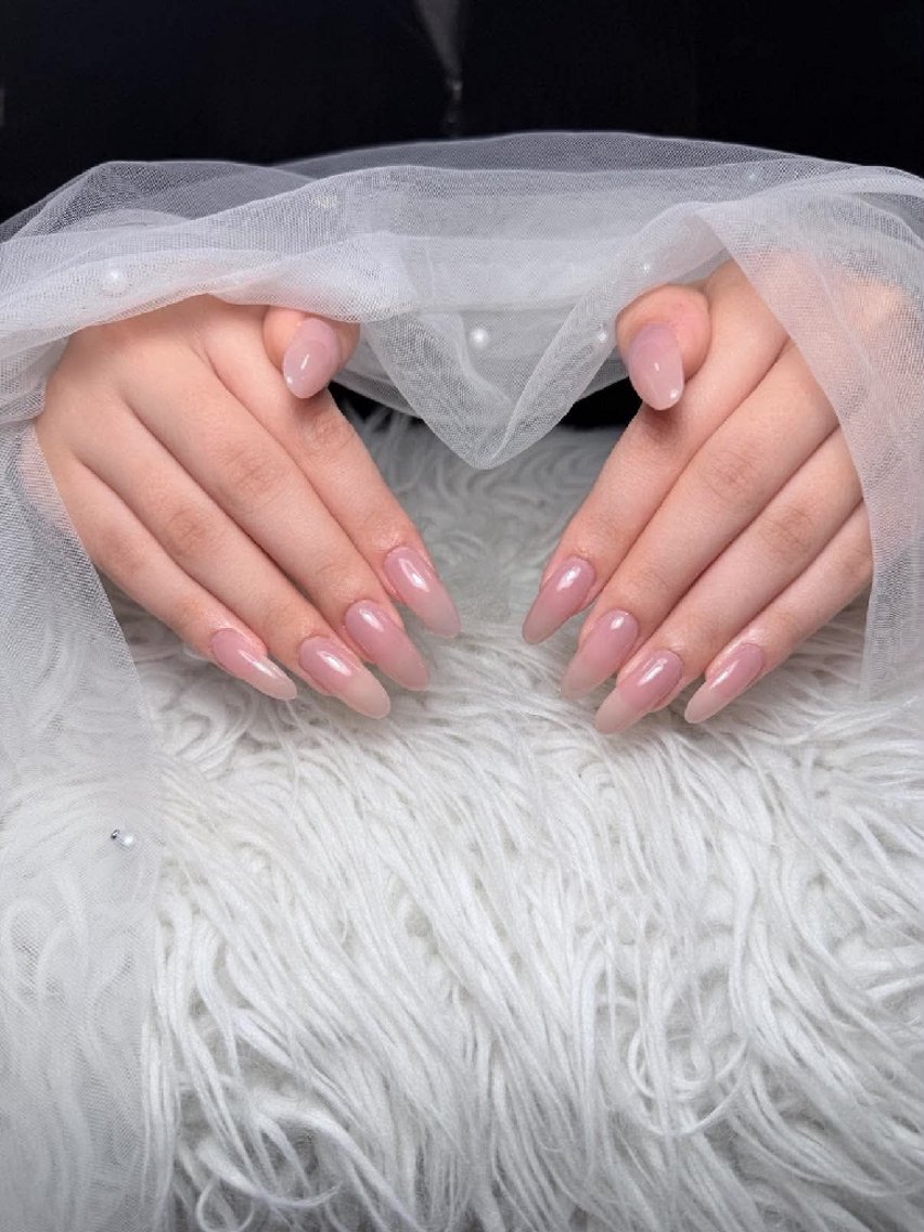 ネイル Queen Nail 研修生のネイルデザイン