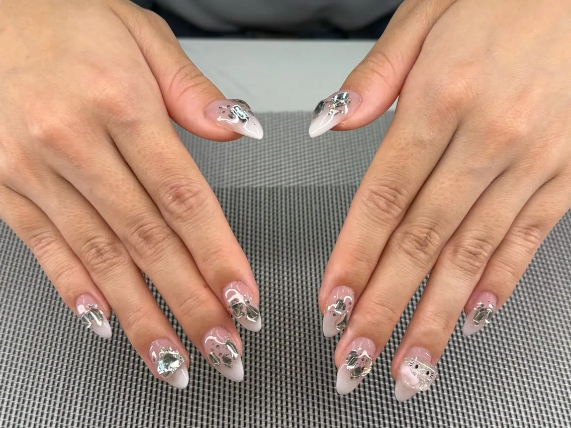 ネイル See.u モモ（南浦和）のネイルデザイン