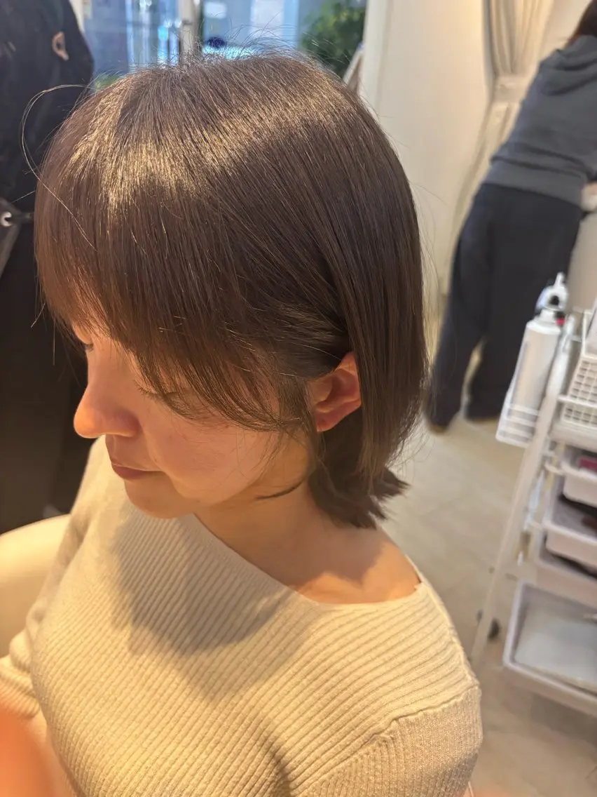 ミディアム カット lachiq R+ カイトのヘアスタイル