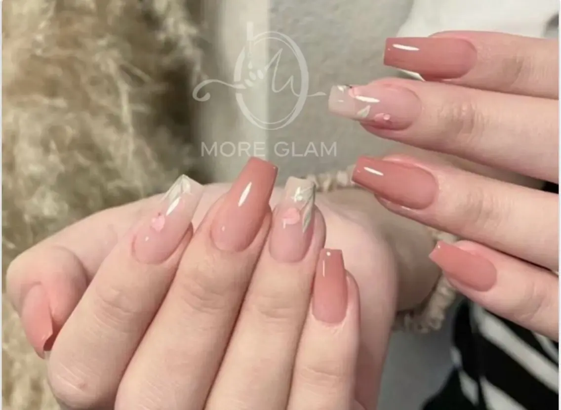 ネイル more glamのネイルデザイン