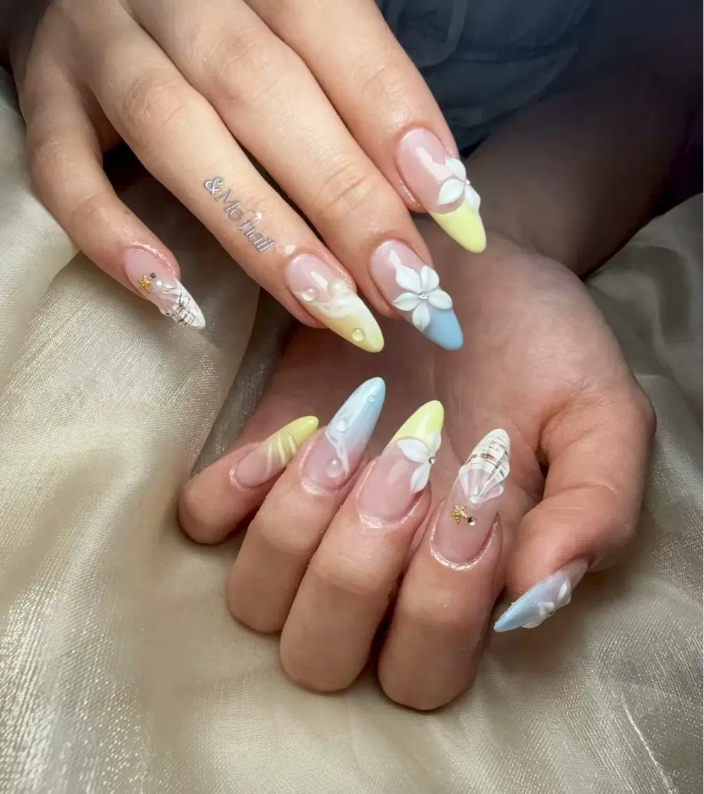 ネイル ハンドネイル &ME ネイルサロンのネイルデザイン