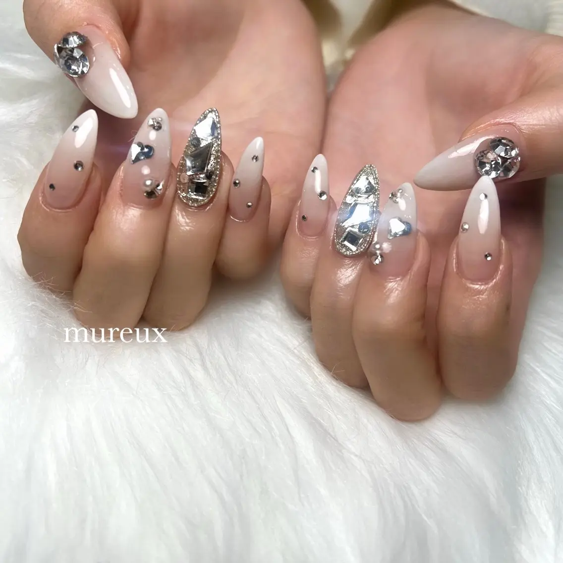 ネイル ハンドネイル mureux ∵ayakaのネイルデザイン