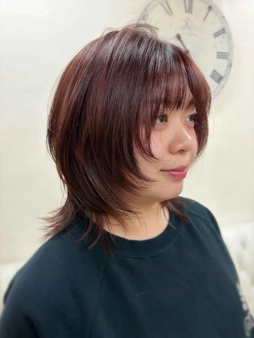 ミディアム カット ヘアカラー レイヤー×透明感 カラー🤍MAOのヘアスタイル