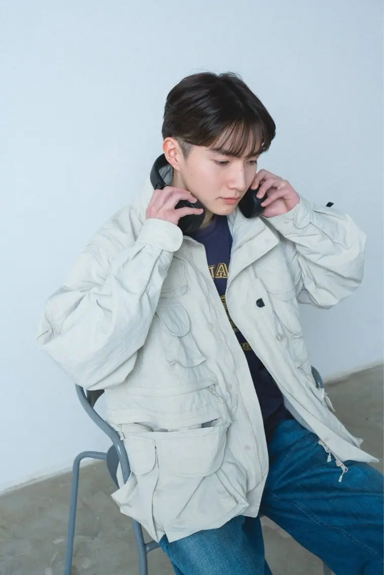 ミディアム メンズ カット 透明感カラー レイヤー亀井唯登のヘアスタイル
