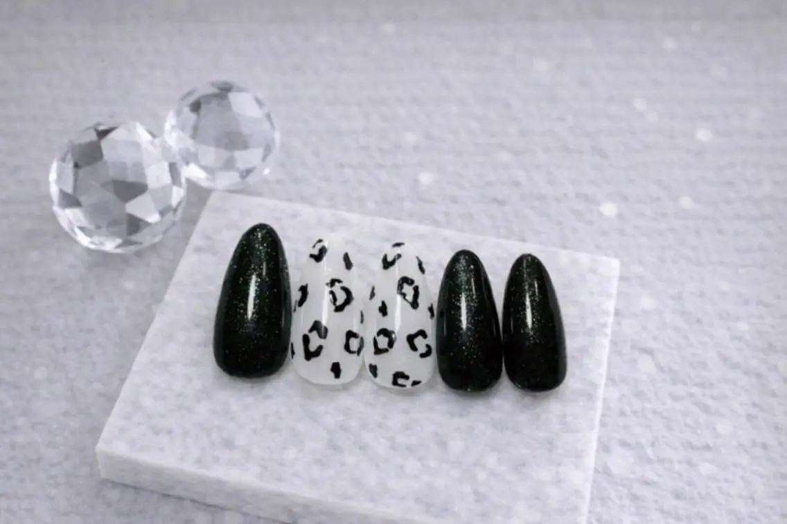 ネイル 南森町rebest 💅nailのネイルデザイン