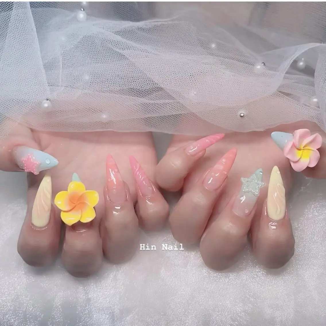ネイル ハンドネイル HIN NAILのネイルデザイン