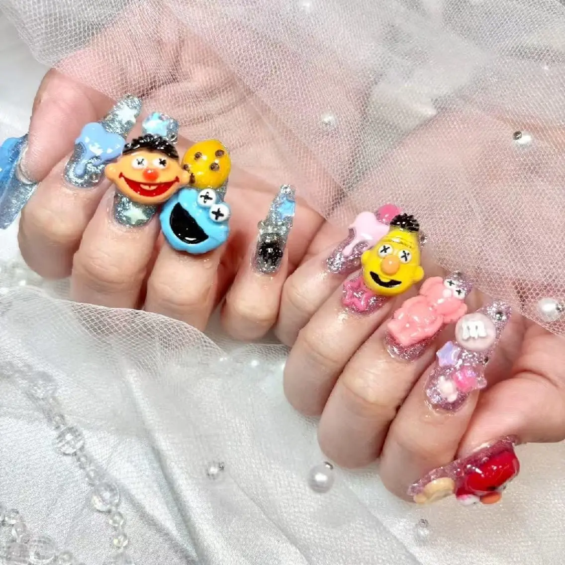 ネイル アートネイル チークネイル 長さ出し フラッシュネイル フレンチネイル io nail 心斎橋店⚜️のネイルデザイン