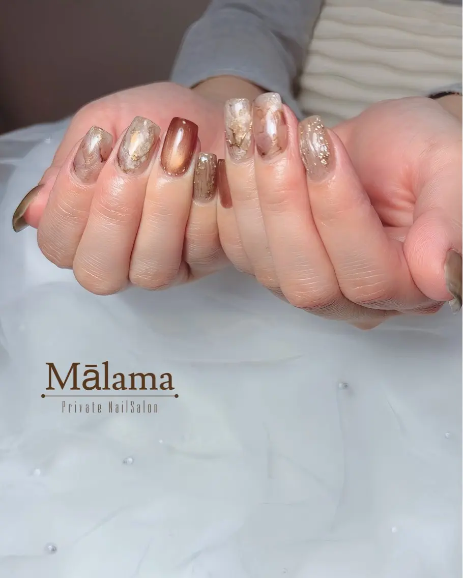 ネイル キラキラネイル マグネットネイル ニュアンスネイル ハンドネイル Malama ___Ayakaのネイルデザイン
