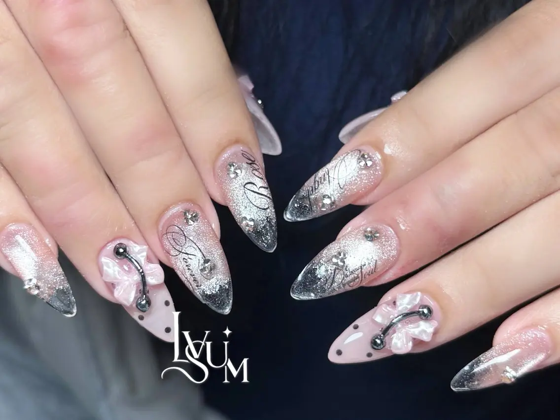 ネイル クリアネイル ロングネイル マグネットネイル ピンク リボン ハンドネイル lvsum nailのネイルデザイン