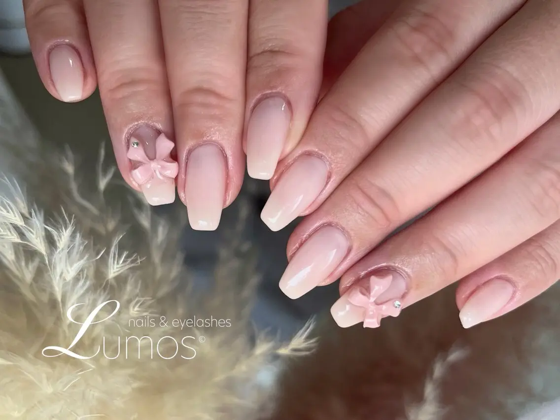 ネイル ハンドネイル Lumos Annのネイルデザイン