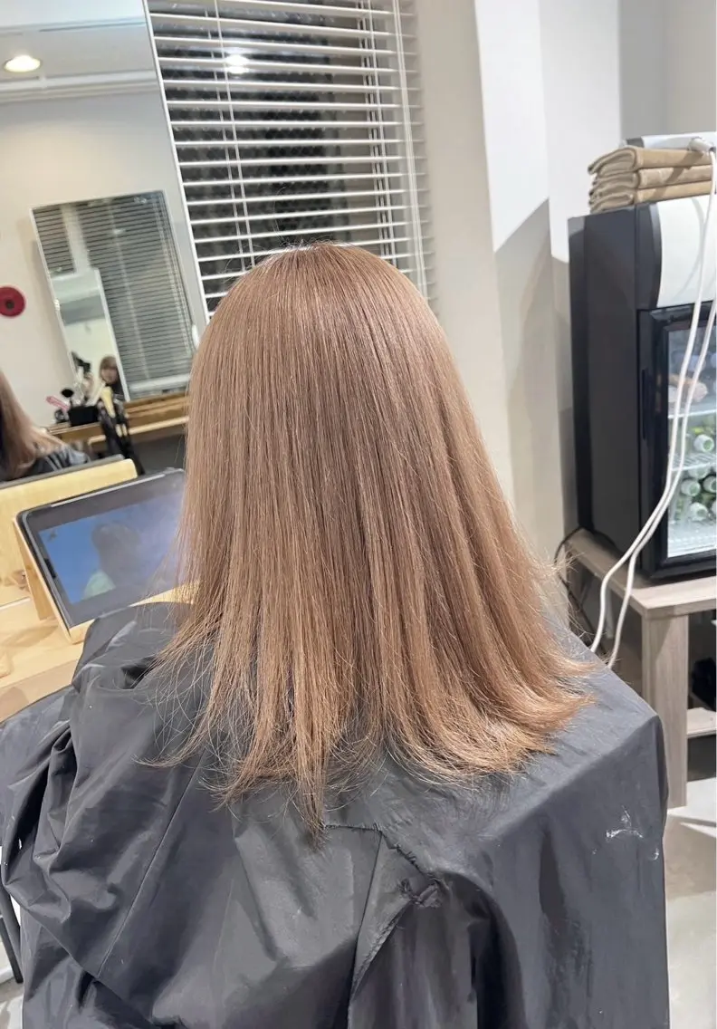 ミディアム カラー ベージュカラー ミルクティーベージュ 指名数No.1 /NAOYAのヘアスタイル