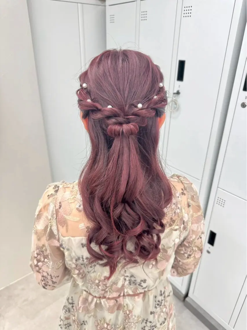 セミロング ヘアアレンジ ハーフアップ ヘアセット エクステ🫧艶カラー ￤横浜  ももはのヘアスタイル