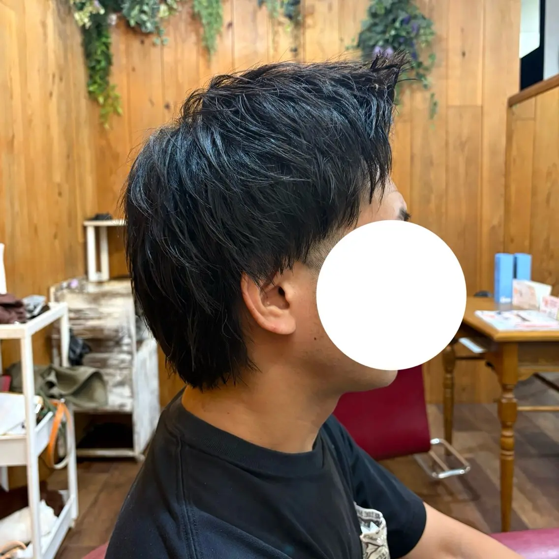 ショート メンズ スパイキーショート ショートヘア 足立 千咲のヘアスタイル