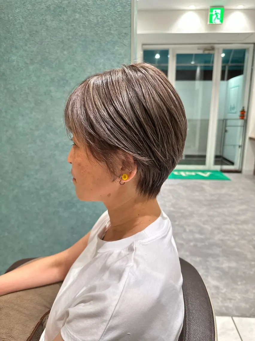 ショート カラー ヘアカラー トリートメント Ash日暮里 /momijiのヘアスタイル