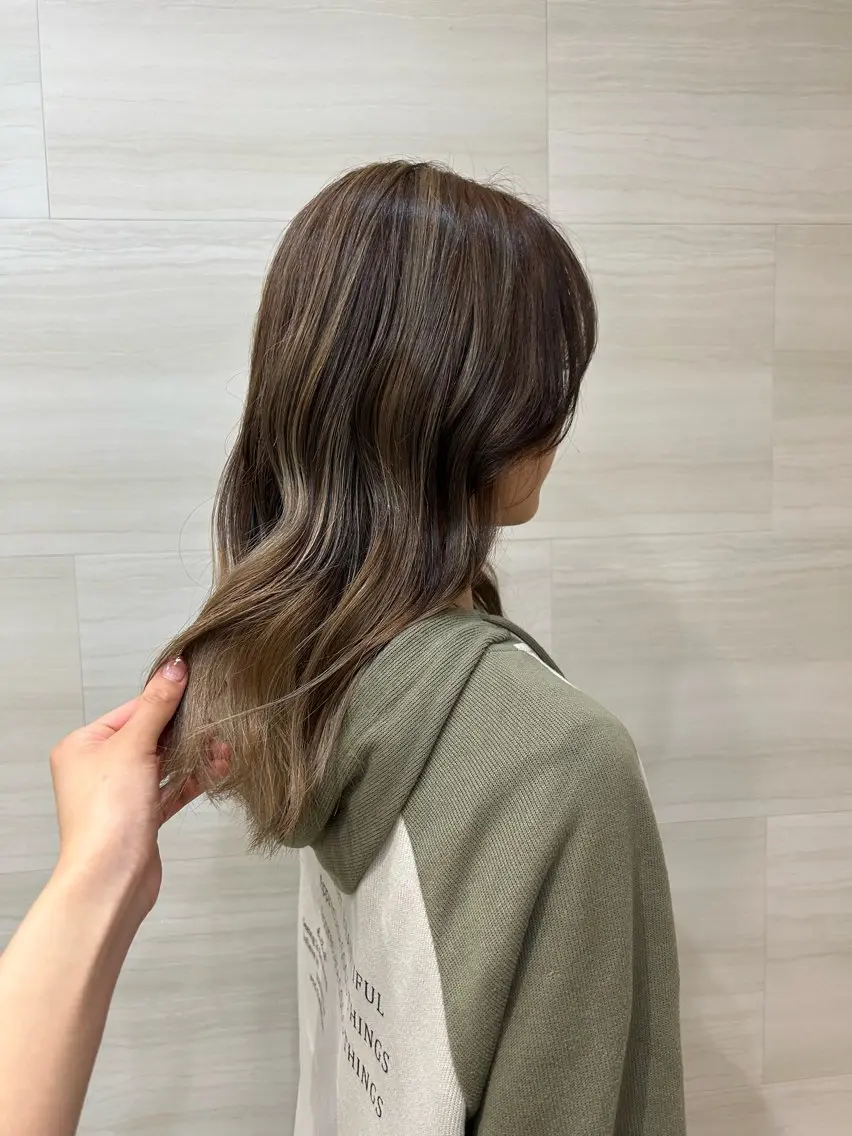 セミロング カラー ヘアカラー Hanon 美桜のヘアスタイル