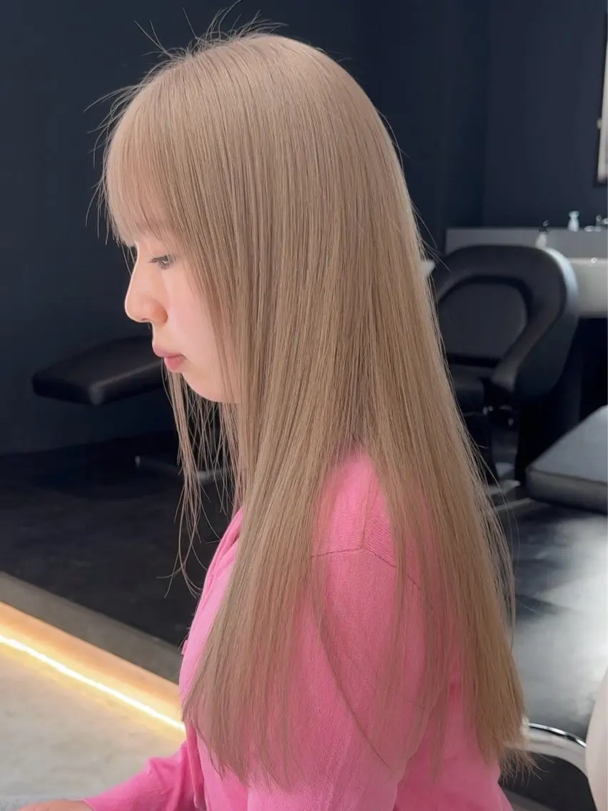 ロング カラー アッシュ ベージュカラー ブリーチ ケアブリーチ ダブルカラー ヘアカラー トリートメント 透明感カラー 💋🩷りなのヘアスタイル