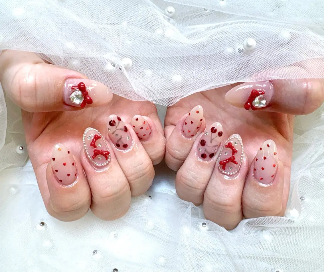 ネイル フラッシュネイル フラッシュマグ フレンチネイル ガラスフレンチ キラキラネイル ハンドネイル Queeens nailのネイルデザイン