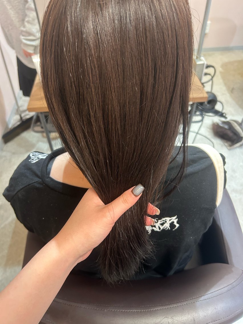 ロング カラー グレージュ カット ヘアカラー トリートメント 🌙似合わせカット ⭐️ハイトーンボブのヘアスタイル