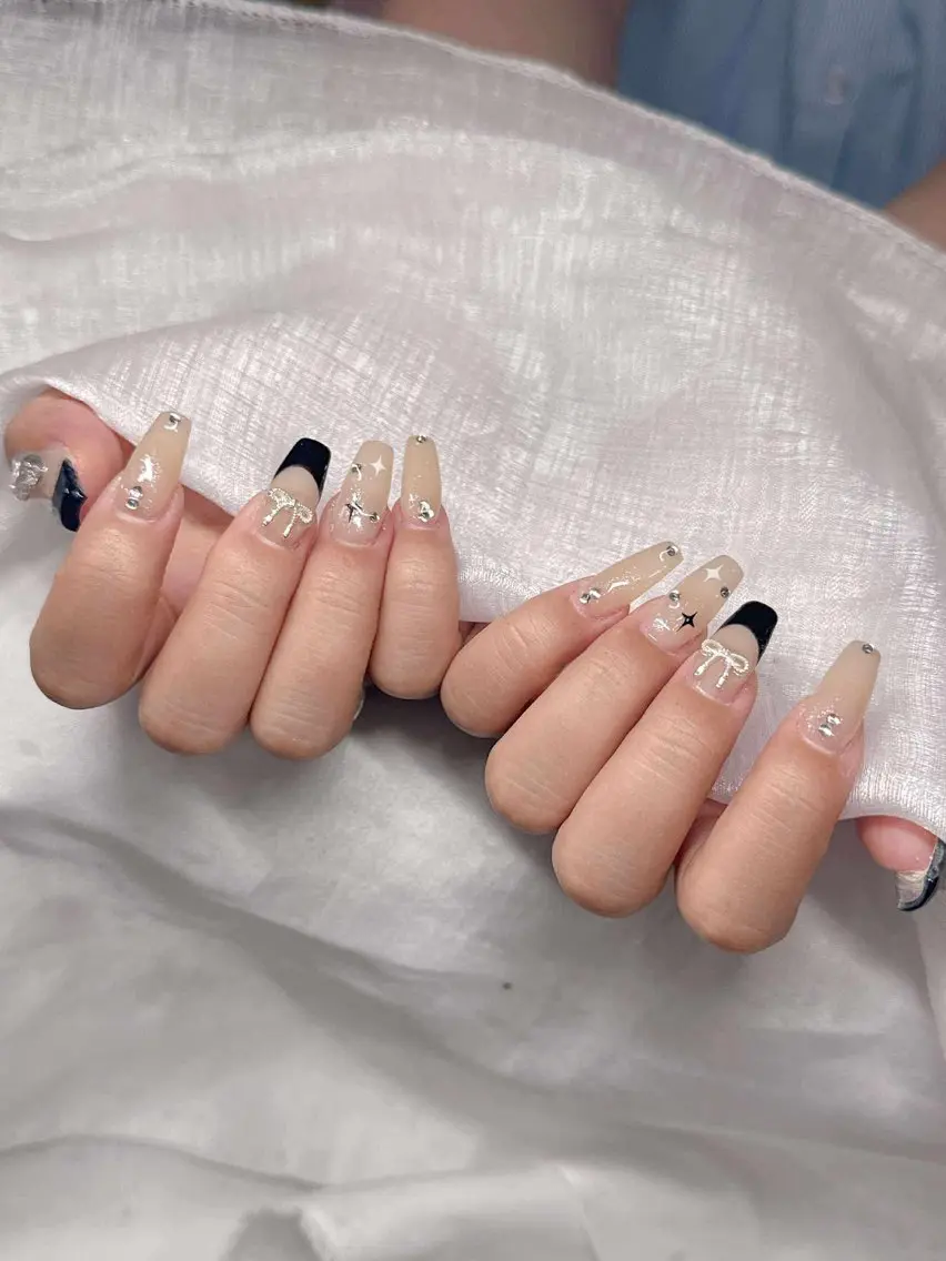ネイル ハンドネイル Lee Nailsのネイルデザイン
