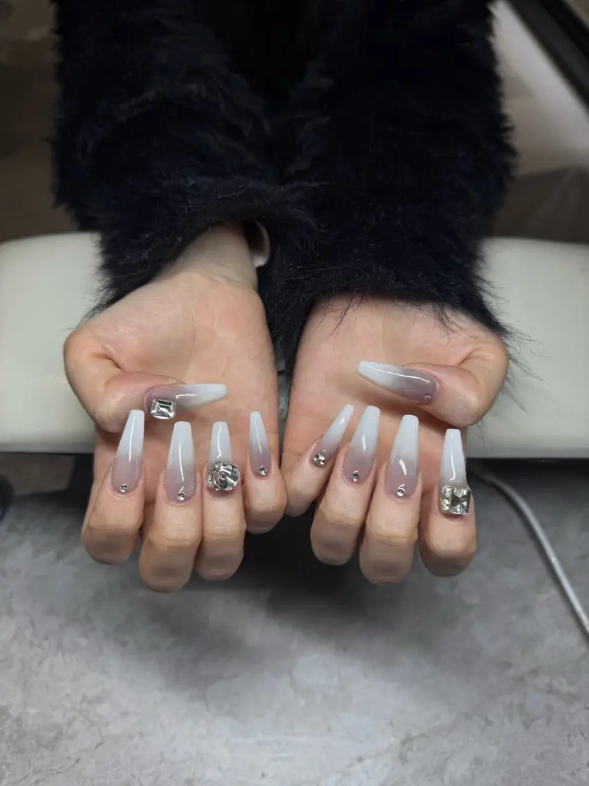 ネイル ハンドネイル IROHA NAIL 北村菜帆のネイルデザイン