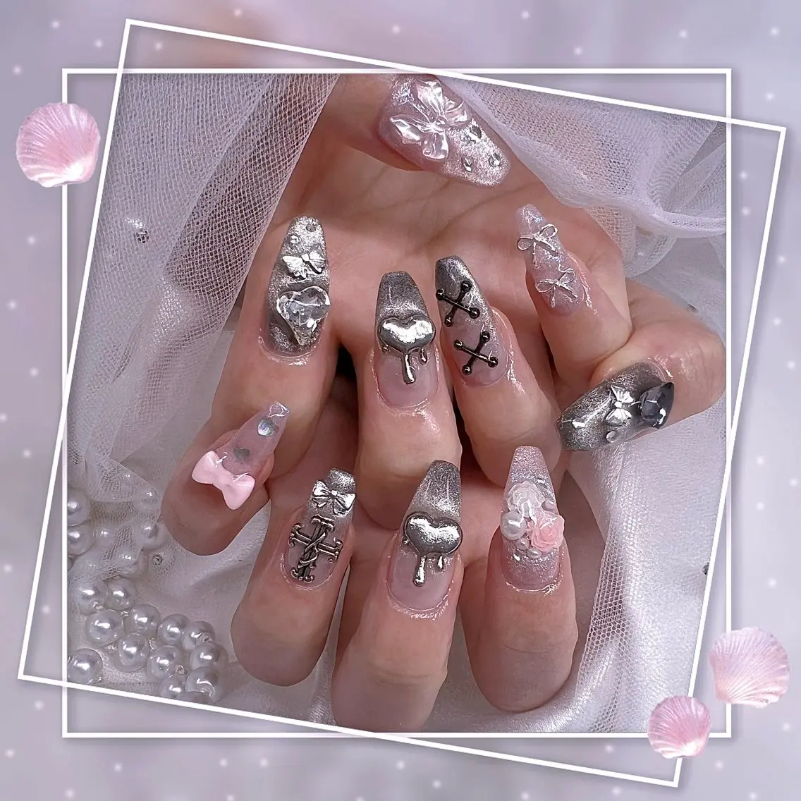 ネイル チークネイル フレンチネイル グラデーション マグネットネイル マグネットフレンチ ハンドネイル ハンドケア Chill Nailsalonのネイルデザイン