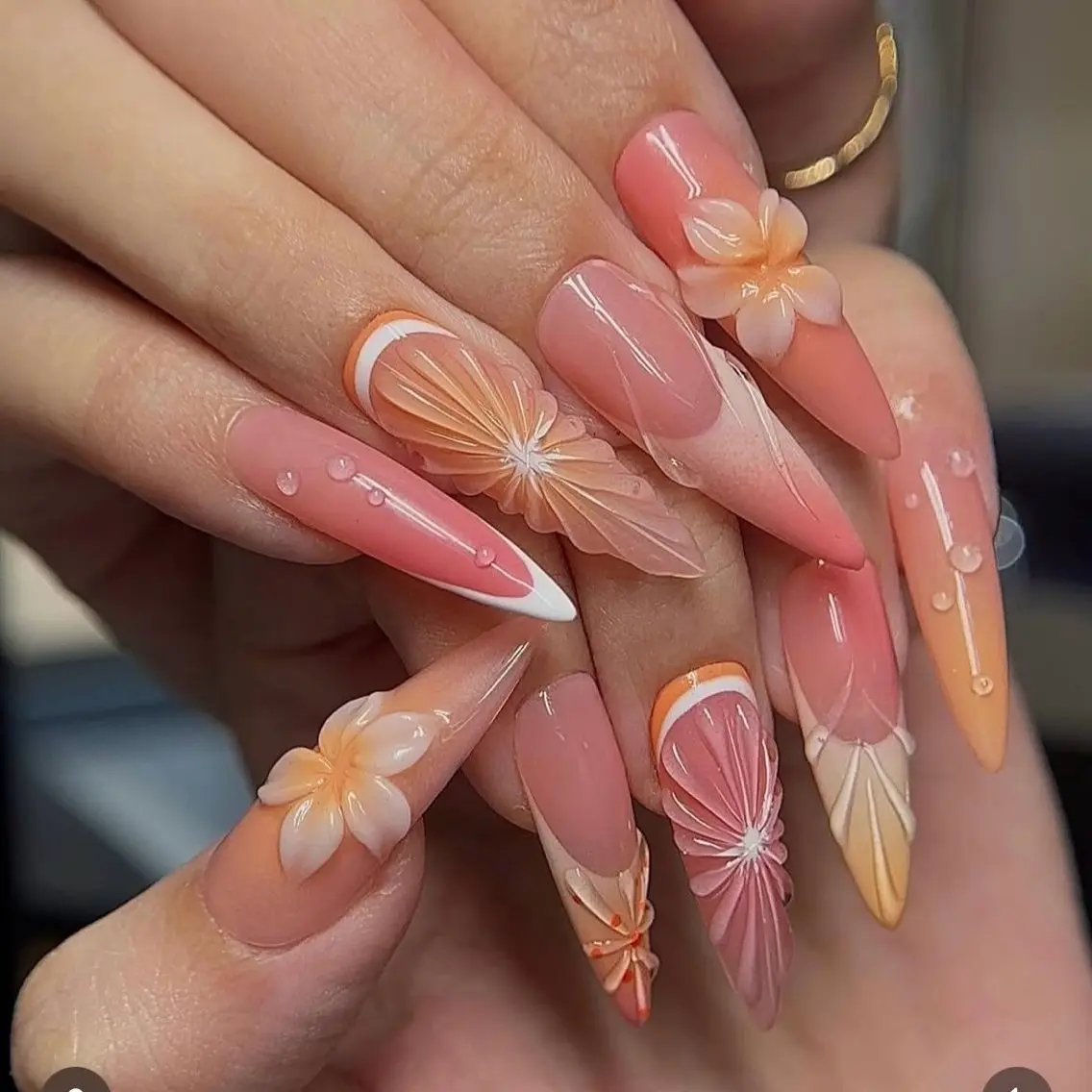 ネイル フラワーネイル フレンチネイル ジェルネイル グラデーション 韓国ネイル ハンドネイル Blingg NailStudioのネイルデザイン