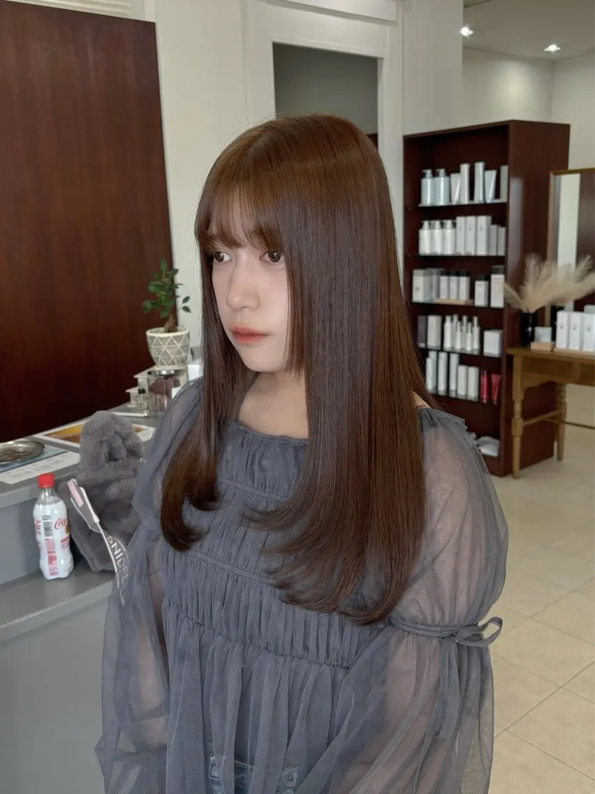 セミロング レイヤーカット alu yuinaのヘアスタイル