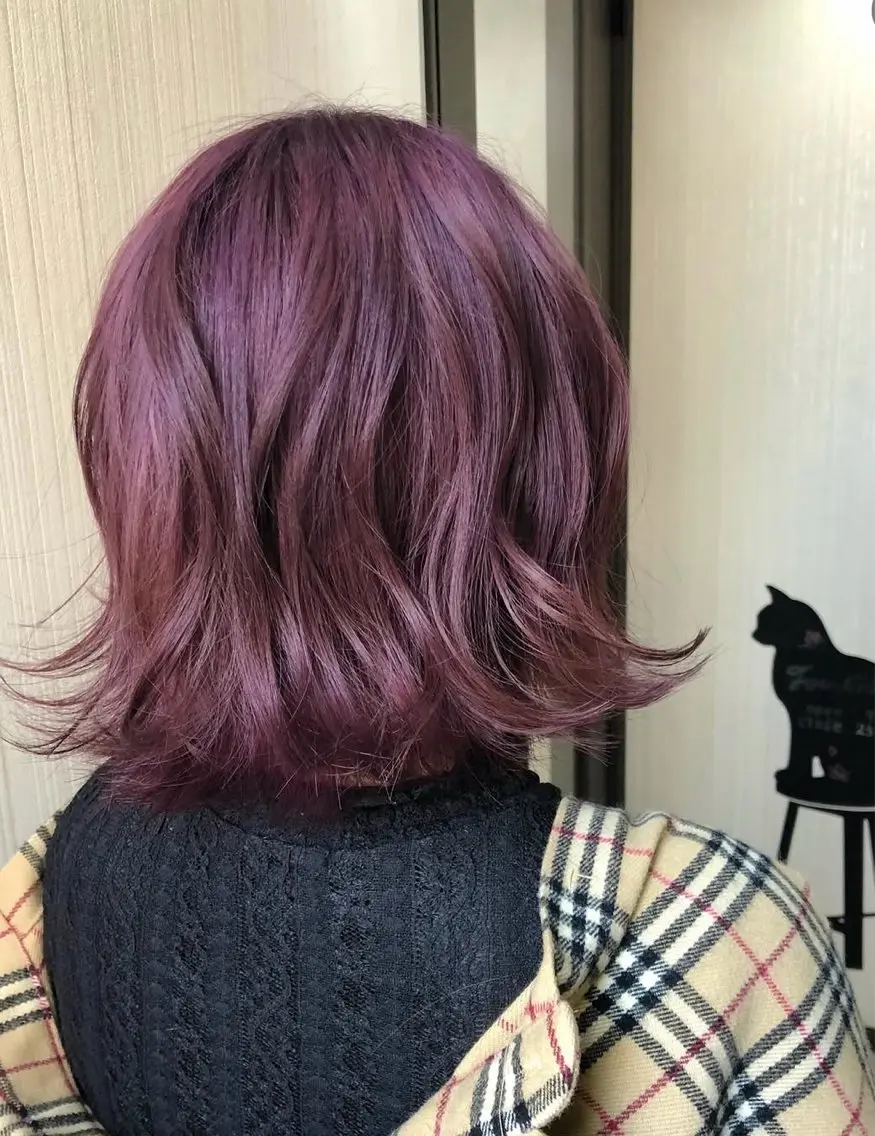 カラー ブリーチ バイオレットカラー もえか /ブリーチカラーのヘアスタイル
